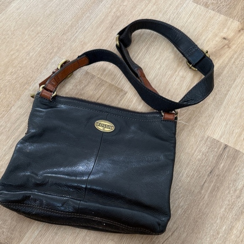 Fossil Leather crossbody